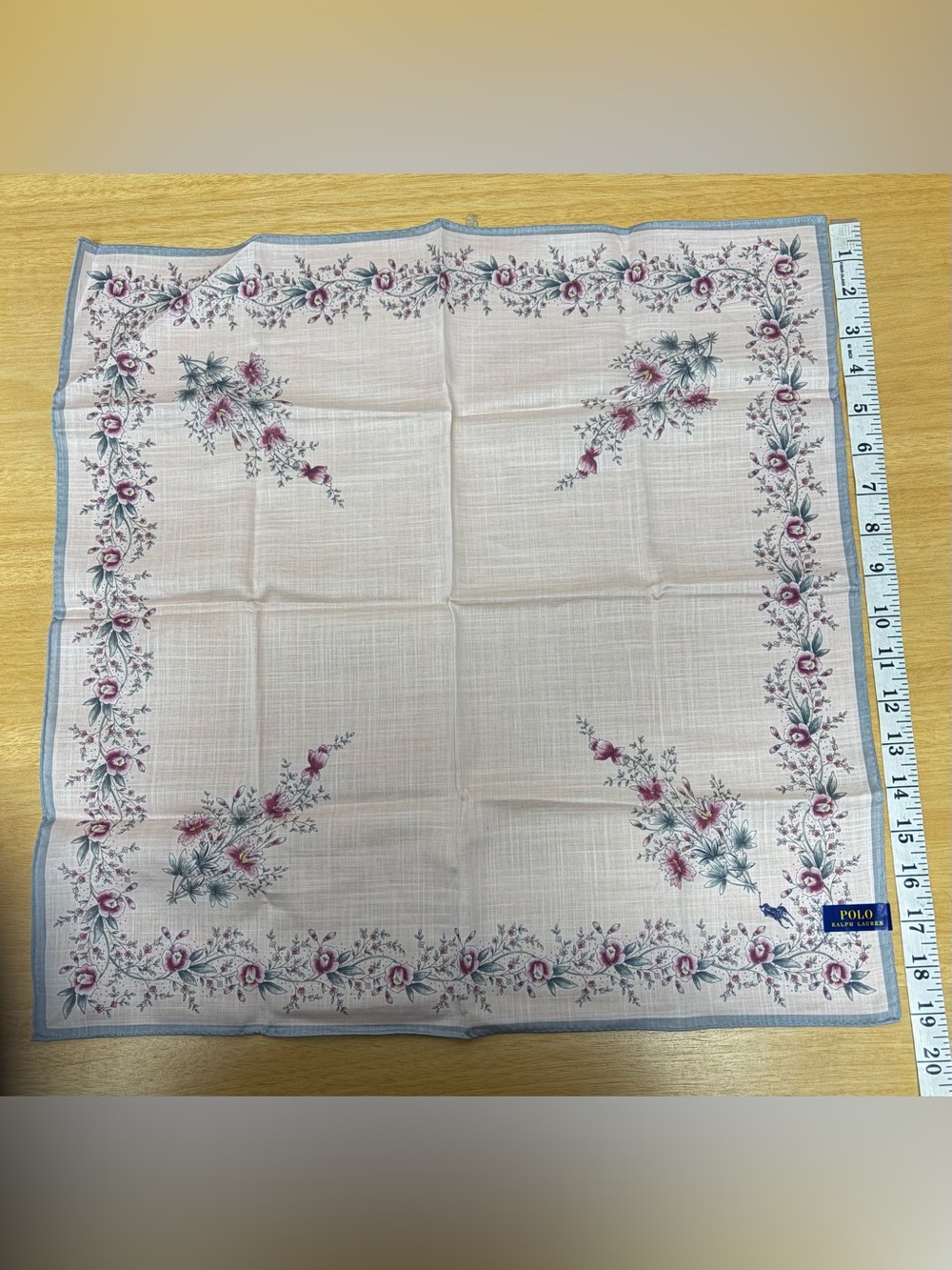 New Ralph Lauren Pink Floral Pocket Square handkerchief neckerchief scarf 19” sq